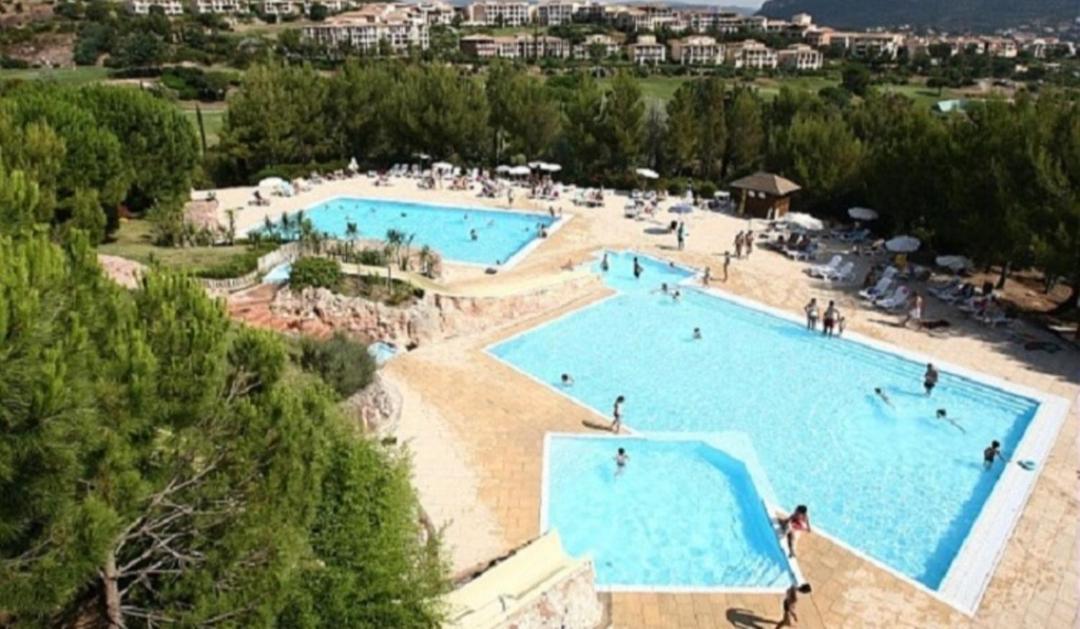 Superbe Appartement Avec Vue Mer Et Piscine Saint-Raphael  Ngoại thất bức ảnh